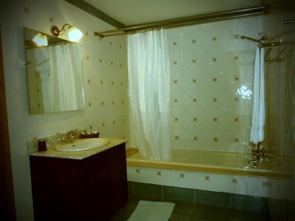 Quinta Da Gandra Guest House Паредес де Коура Стая снимка